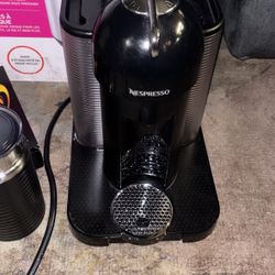 Nespresso Vertuo Express Machine & Milk Frother 