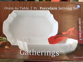 Porcelain serving set