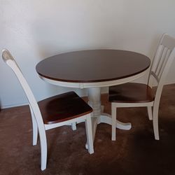 Dining Table With Chairs MESA location 