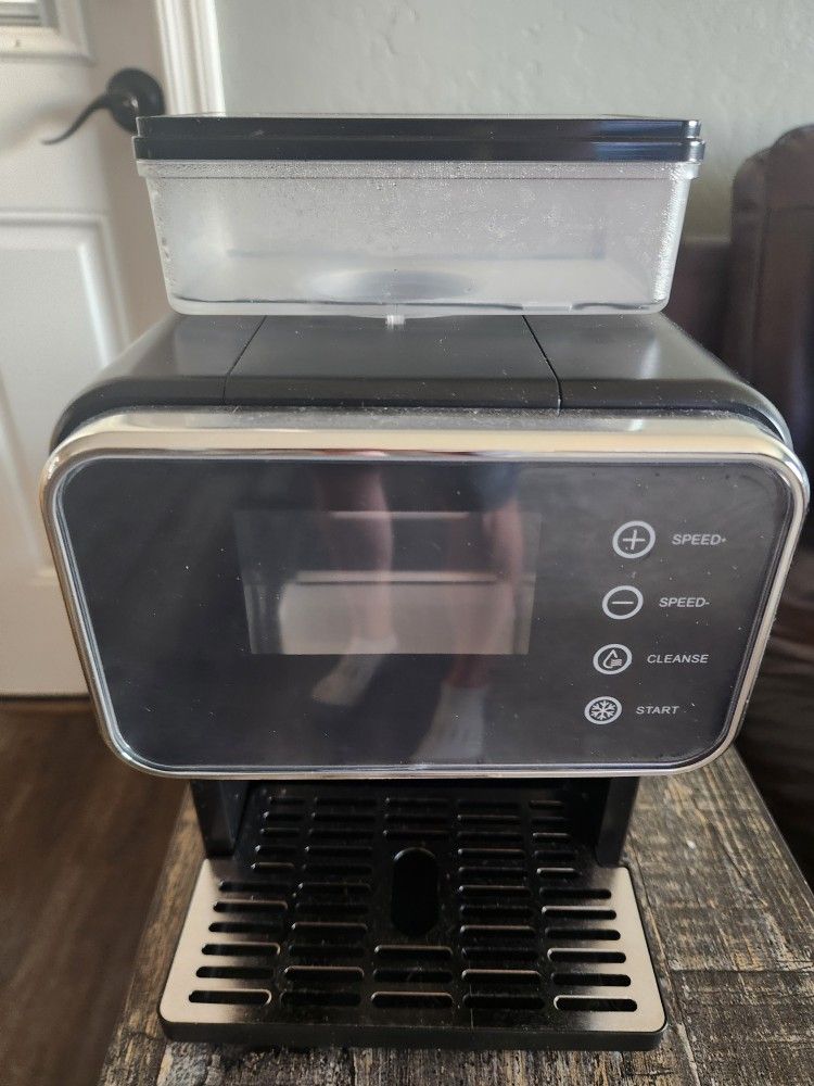 Snowflake Machine