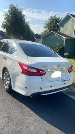 Nissian Altima  2016