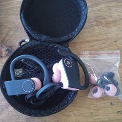 HEADPHONES WIRELESS BLUETOOTH NOISE CANCELLING 