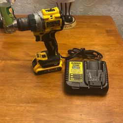 Taladro Dewtal XR En