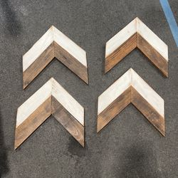 Wood Arrows Wall Decor