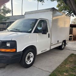 2013 GMC Savvana