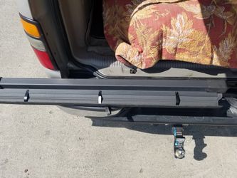 Rear cargo shade OEM