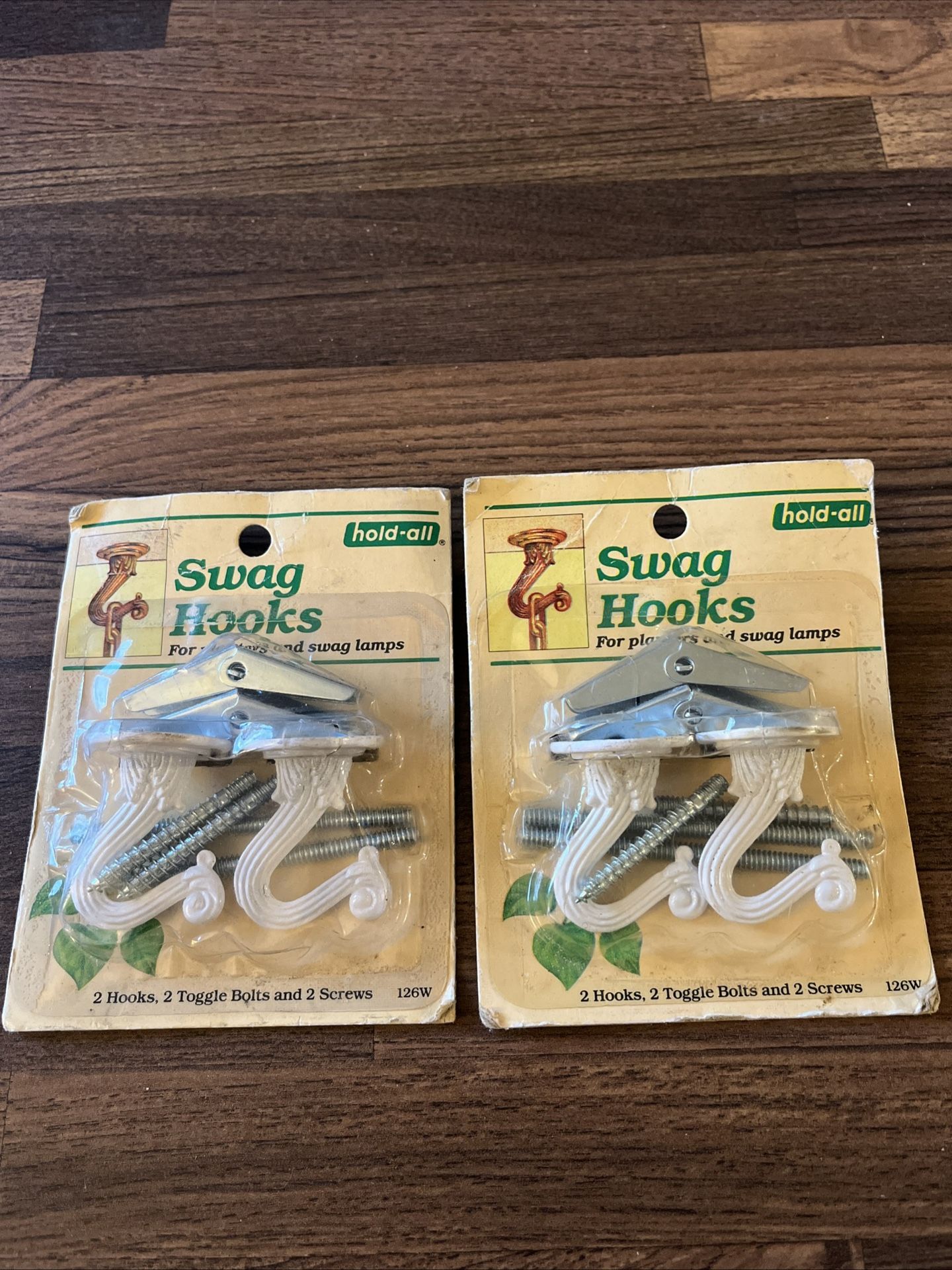 AmerTac Swag Hooks For Planters And Swag Lamps Set Of 2 126W