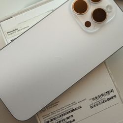 Unlocked iPhone 16 Pro 256GB White