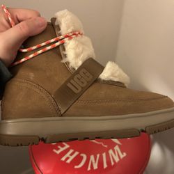 Size 7 Brand New Women Ugg Boots 