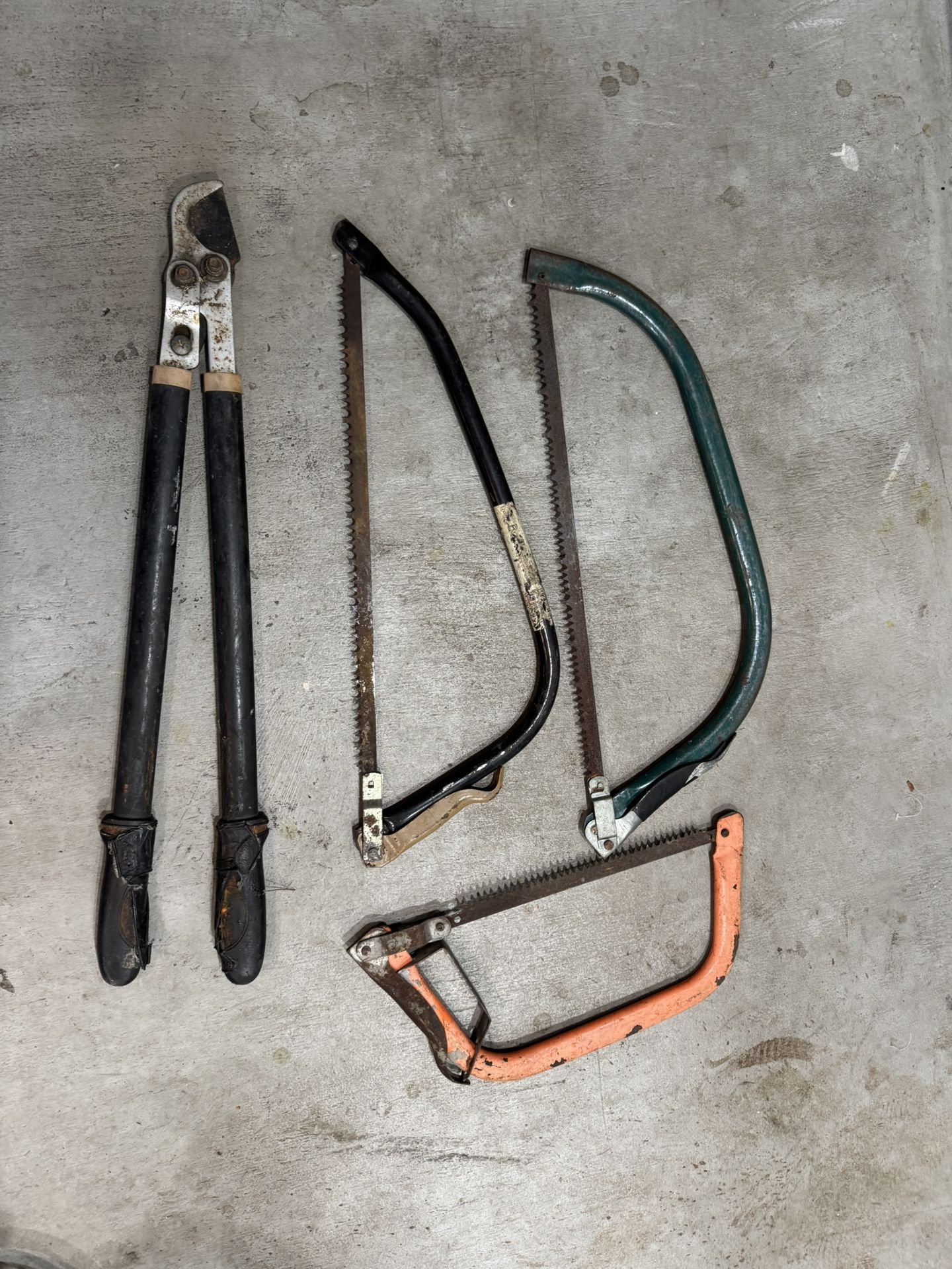 Bow Saws And Tree Branch Cutter