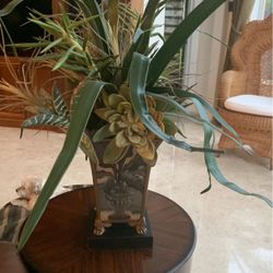 Beautiful floral vase with dried flowers