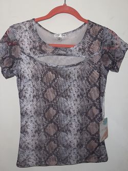 Women’s Blouse/shirt