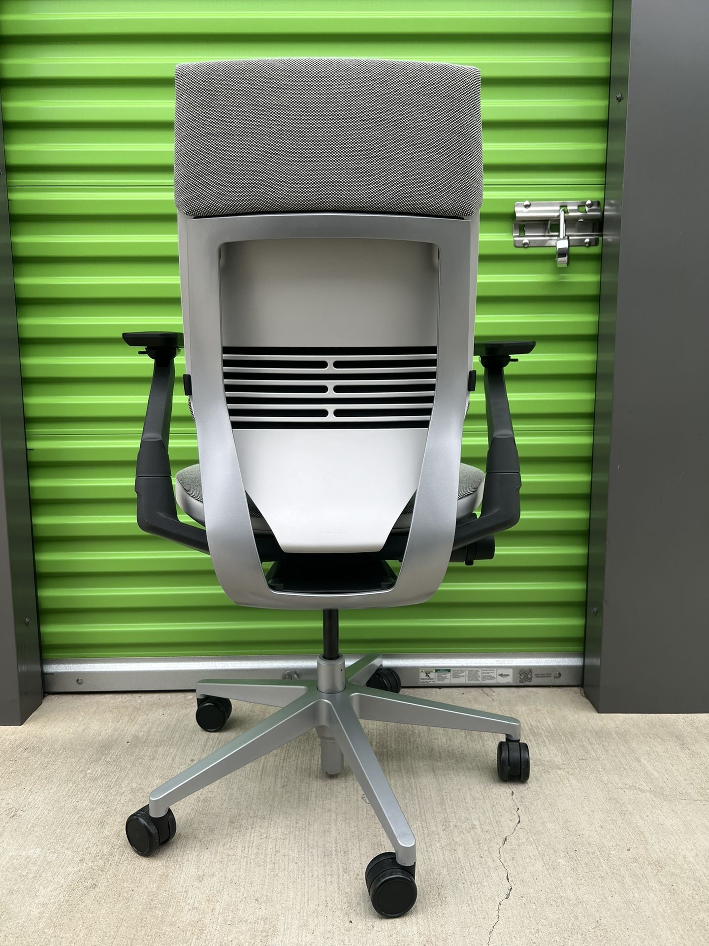 Steelcase Gesture Fully Loaded Office Chair-pristine Condition 