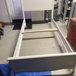 Twin Frame Mattress And Box 