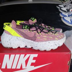 NIKE SPACE HIPPIE 04