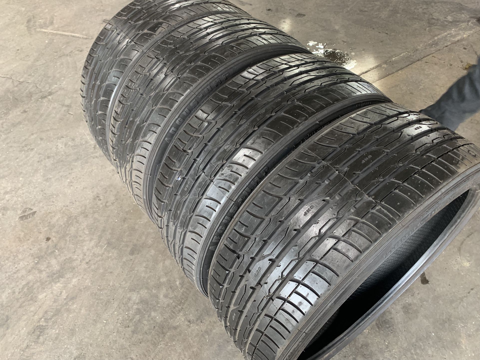 Tire- Size 255-30-24