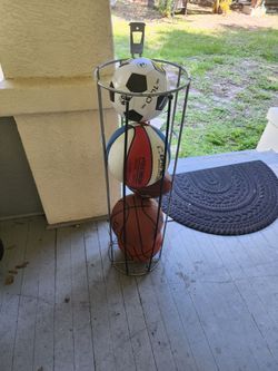 Ball holder