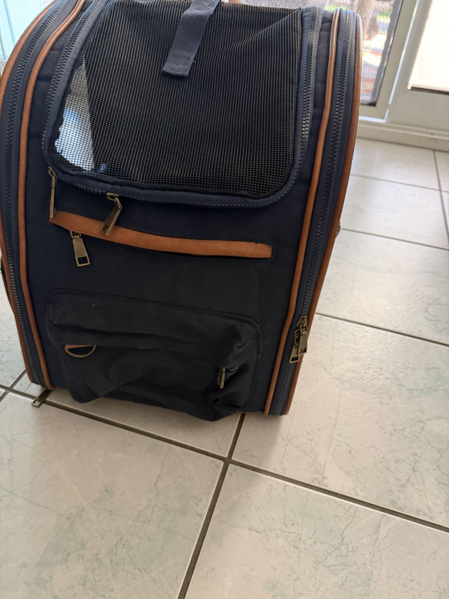 Top Paw Multi-Functional BackpackFor Cats & Small Dogs.