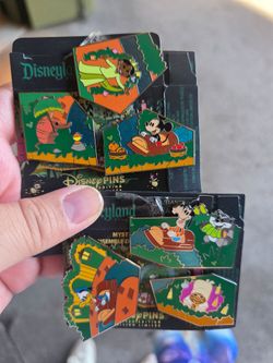 Disneyland Attraction Puzzle Pins (Tianas Bayou)