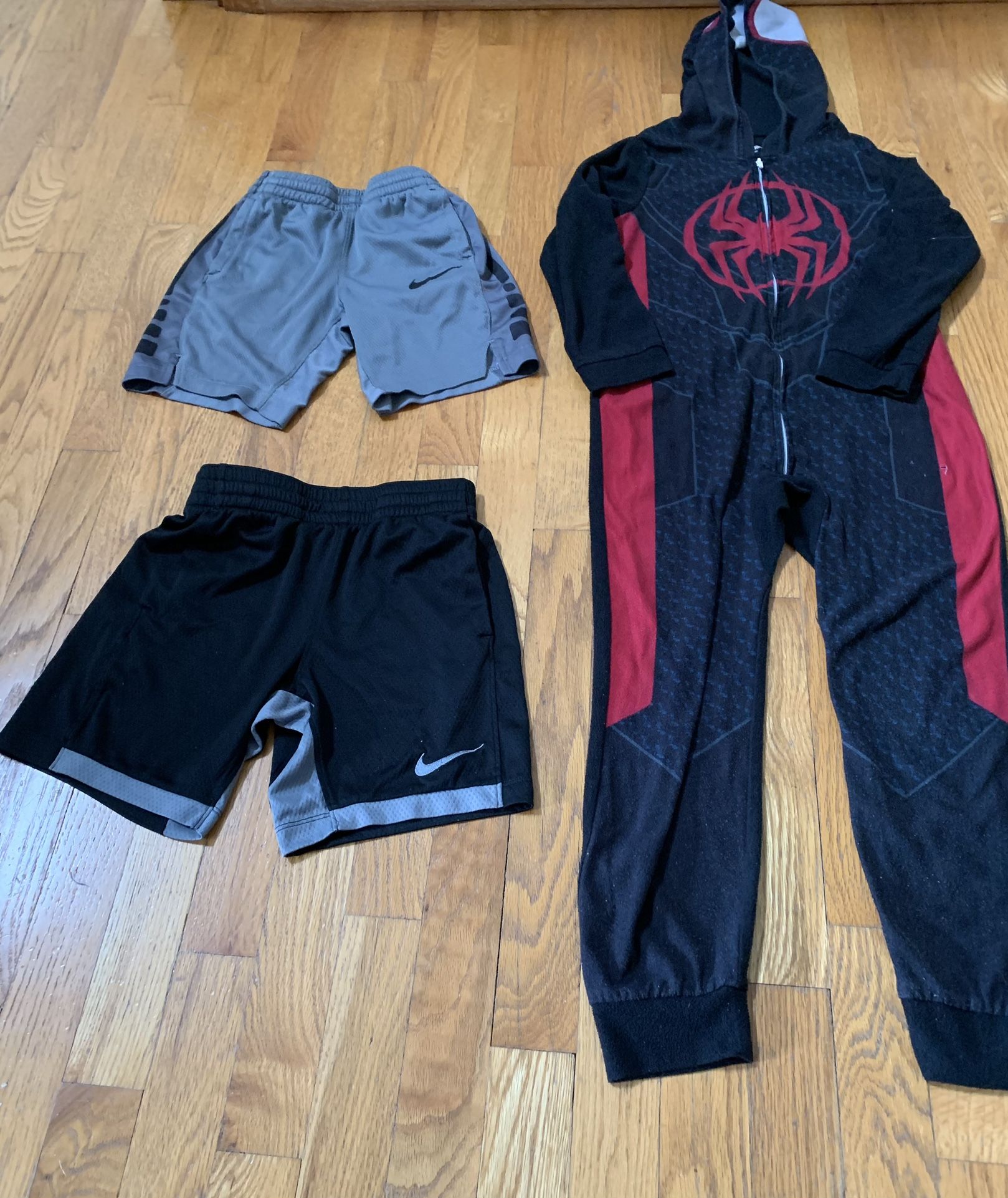 Boys Sz 6-7 Nike Shorts & Spider-Man PJ Hoodie Set , minor flaws