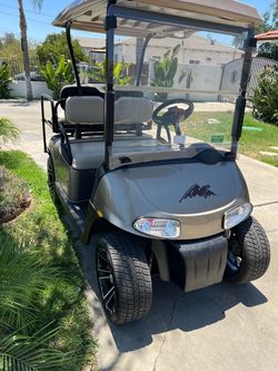 Golf cart Ezgo Rxv