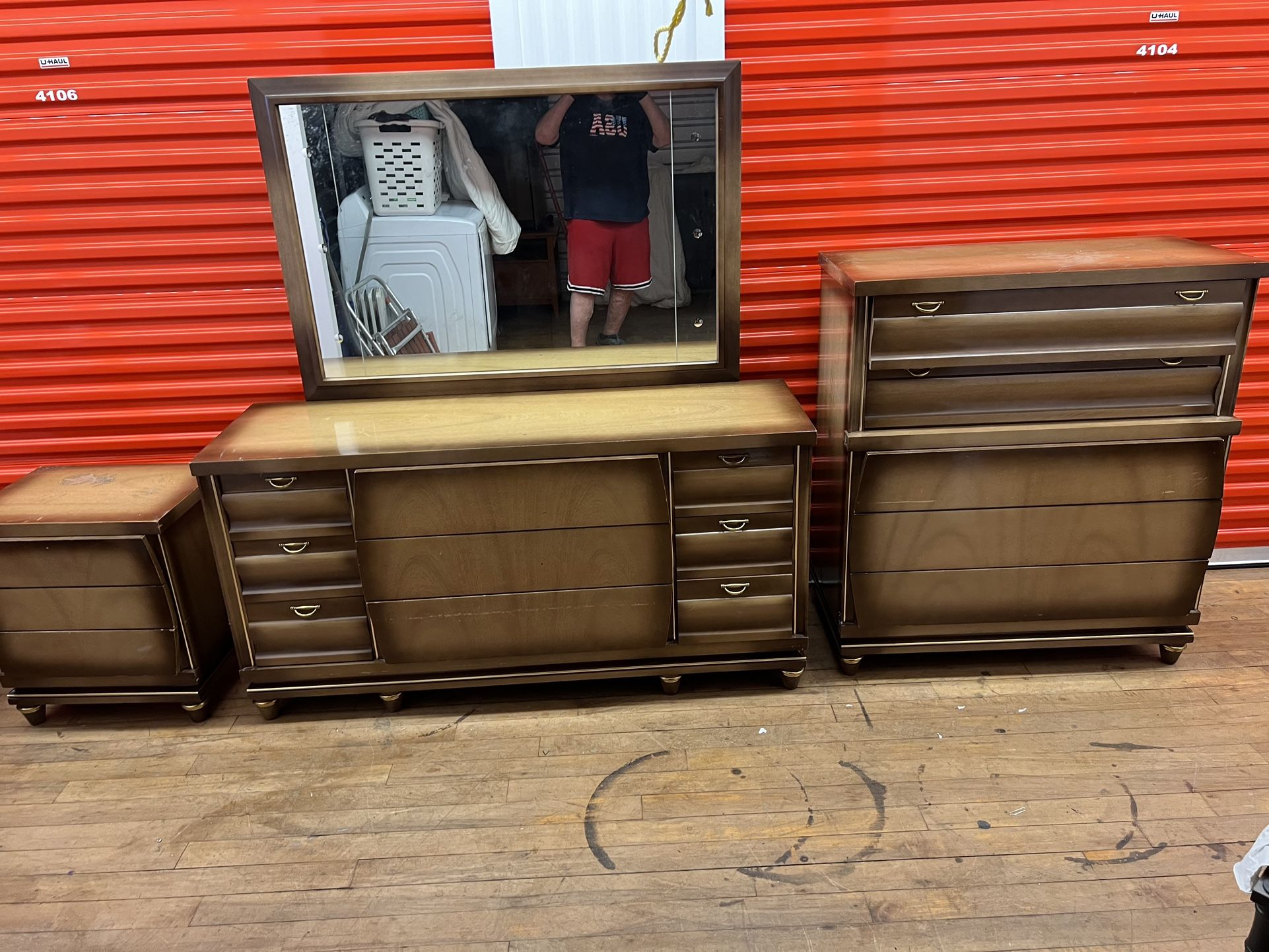 United Furniture Corporation Mid Century Modern Bedroom Dresser, Tall boy Dresser , and Nightstand Nightstand 22” wide 16 3/4” deep 25 1/4” tall
