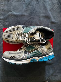 Vomero 5 size 8