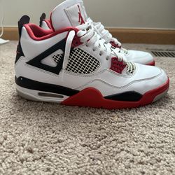 Jordan 4 Retro