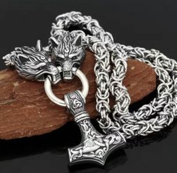 New Nordic Wolf Head Necklace With Hammer Pendant 