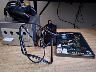 Nintendo GameCube DOL-001 Silver Bundle – Resident Evil CIB