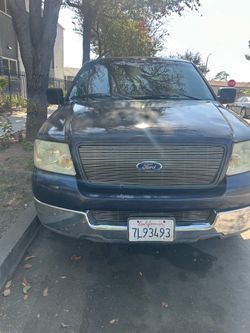 Ford F150 XLT pickup 2D