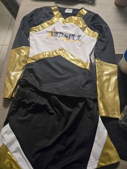 Cheerleader custome girls 6/7 year old