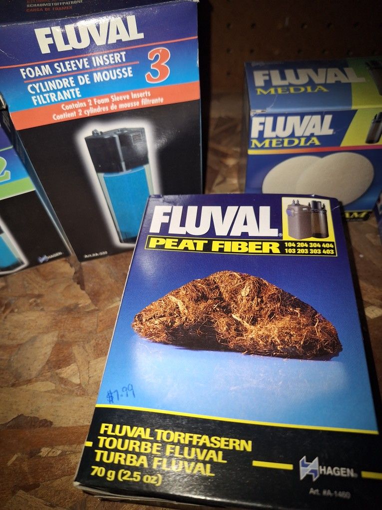 New Old Stock Fluval Peat Moss For Aquariums And Aquarium Filters