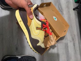 Travis Scott x Nike Air Max 1 Sneaker