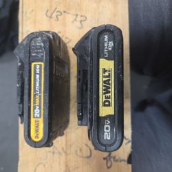 DeWalt 20v Lithium Ion & DeWalt 20v MAX Ion Lithium Batteries ,used , Still Work