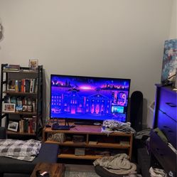 49” Flat Vizio Smart Tv