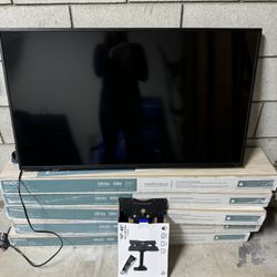 Insignia 32” Roku TV with Wall Mount