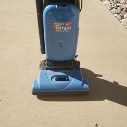 Hoover Widepath Tempo Vacuum 