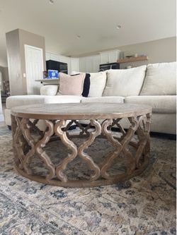 Round Living Room Table