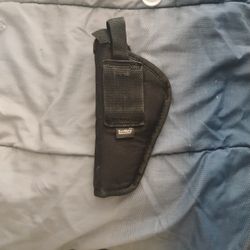 Universal pistol Carrier