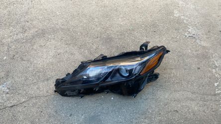 Headlights Toyota Camry 2021-2023