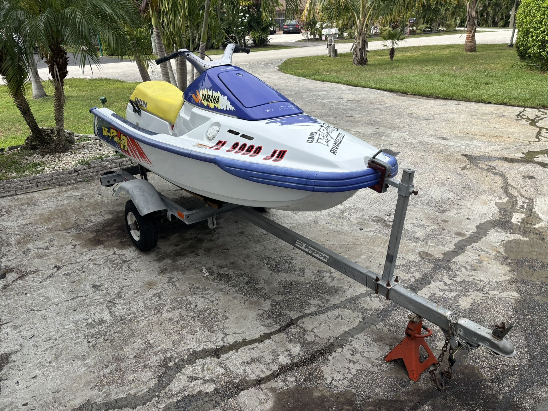 Yamaha Wave runner Jet Ski And Trailer