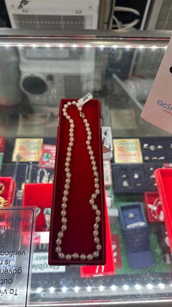 Pearl necklace