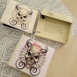 BRAND NEW IN BOX TEMS COLLECTION LEATHER WALLET.