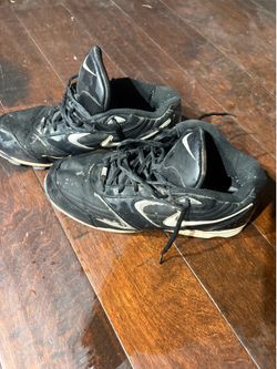 Cleats women