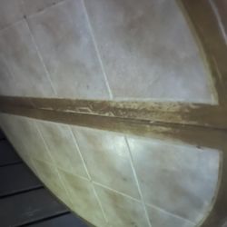 Round Table With Chairs