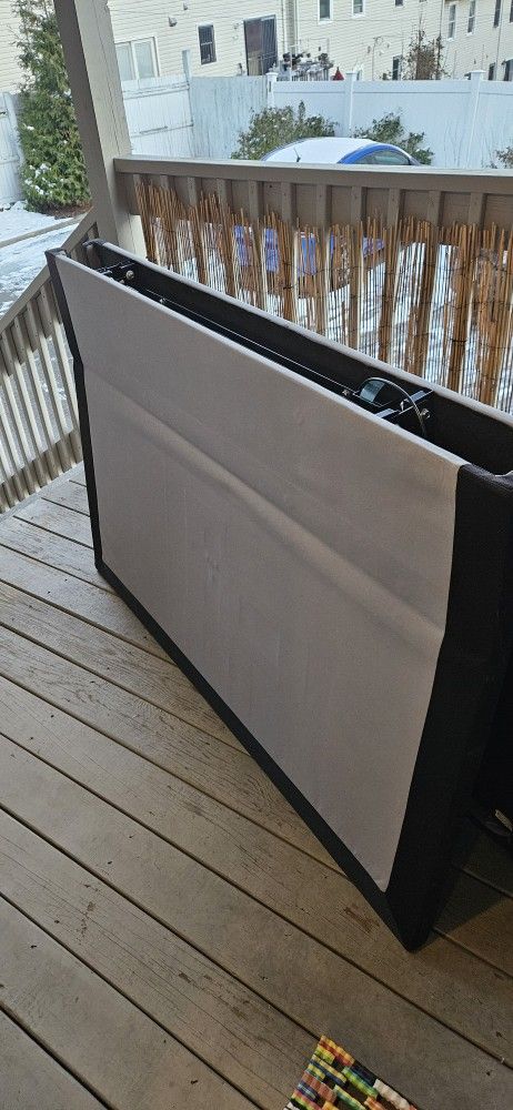 Queen Size Elctric Adjustable Frame.