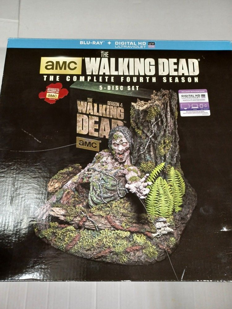 Walking Dead Complete Season 4 Blu-ray DVD With Statue