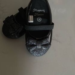 Toddler Shoes (5 Pairs)  See Description 