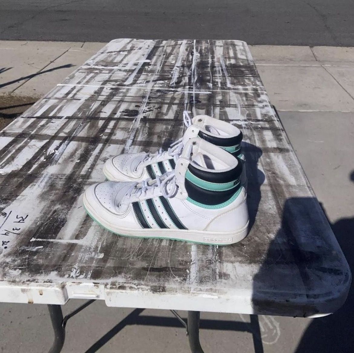 Size 9 - Adidas Top Ten RB White Hi-Res Green